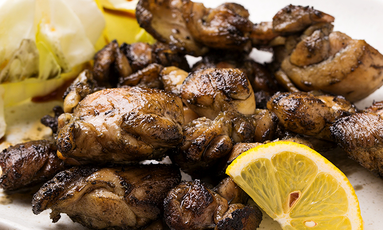 桜島どりの炭火焼き